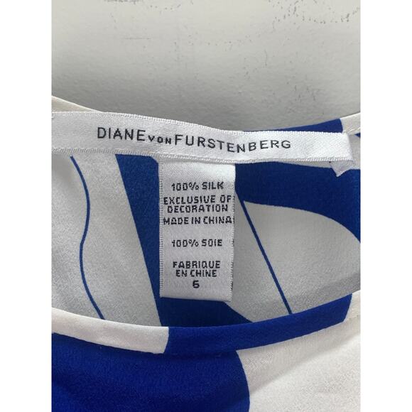 DIANE VON FURSTENBERG Silk Shorts Jumpsuit 6 Blue White Pockets Spaghetti EUC - Picture 13 of 13